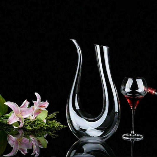 Crystal U-Shaped Decanter – Elegance Meets Function